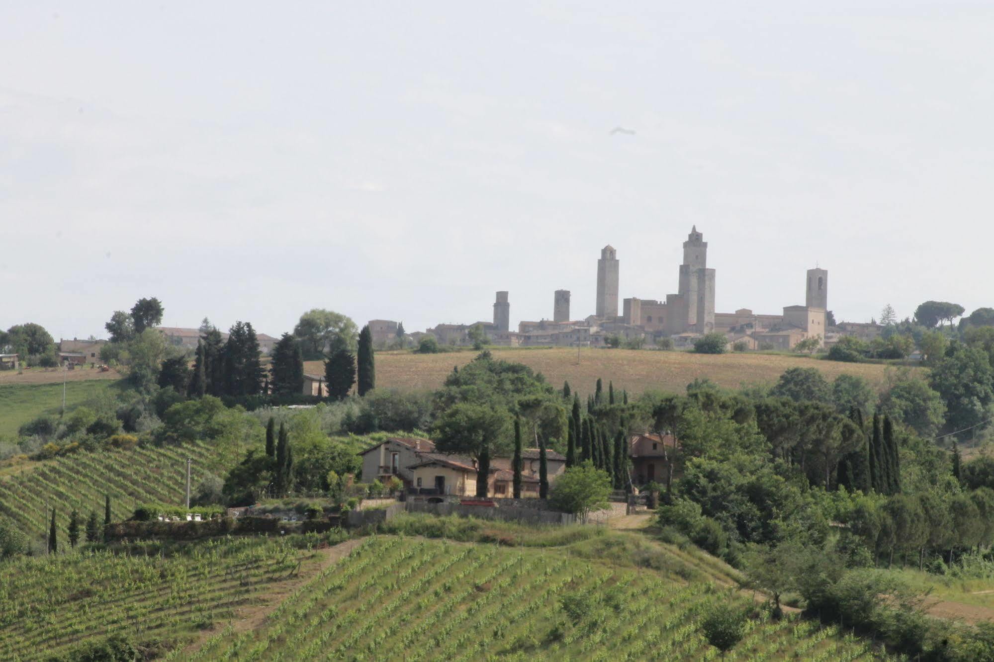 Podere Vigna Del Sole San Gimignano Exterior photo